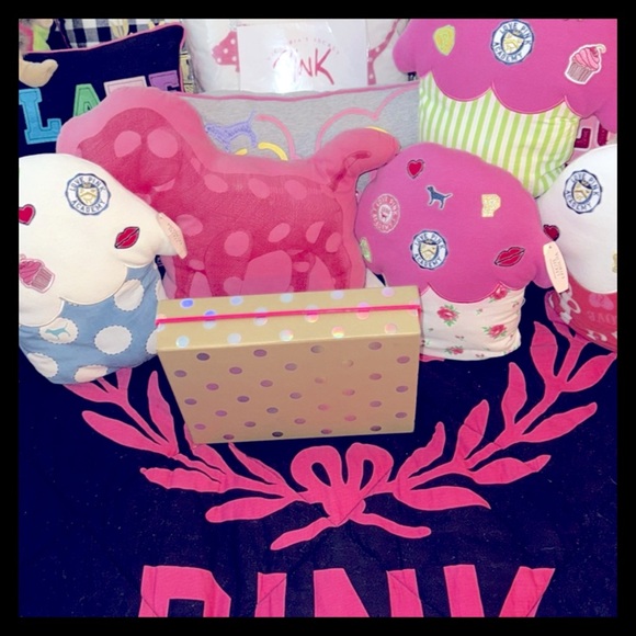 💕ⓅⒾⓃⓀ ⓋⓈ Sleepwear 2 Piece Set NEW IN ORIGINAL BOX💕 - Picture 5 of 7